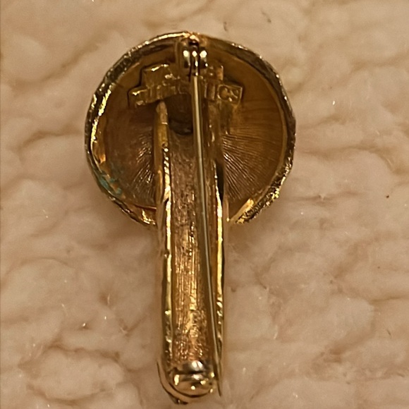 Van’s Authentic Mushroom Gold Color Pendant Charm Brooch Pin - Picture 3 of 17